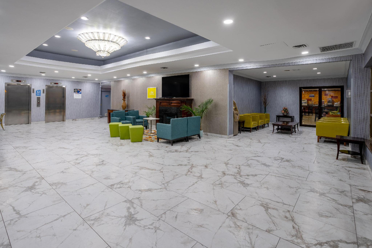 Public Area, Days Inn by Wyndham North Bergen, North Bergen