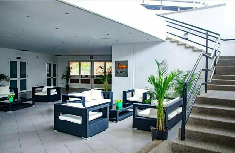 Others 5, Paseo Las Mercedes, Libertador