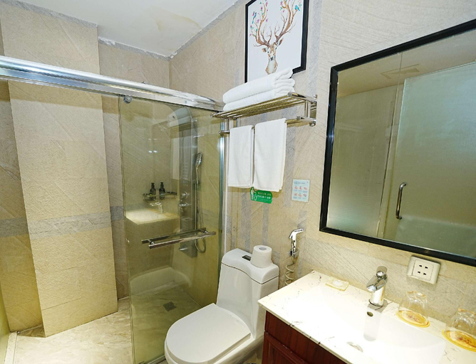 Bathroom, PRISTINE HOTEL, Manila City