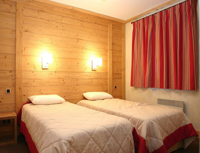 Room 3, Alpine apartment with beautiful views, Isère