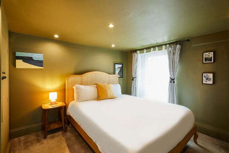 Room 1, Host & Stay | The Apartment, Mulgrave House, North Yorkshire