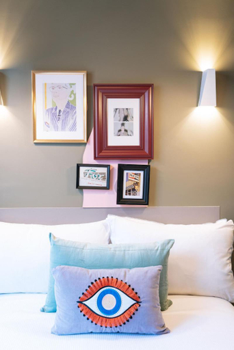 Bedroom 2, The Warwick by Nestor, London