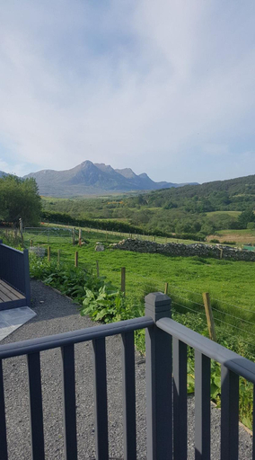 Others 4, Ben Loyal Hotel, Highland