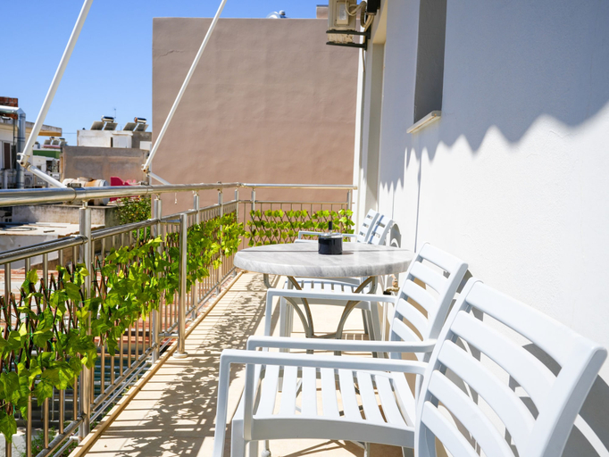 Outdoor dining, The Three Sisters House too, South Aegean