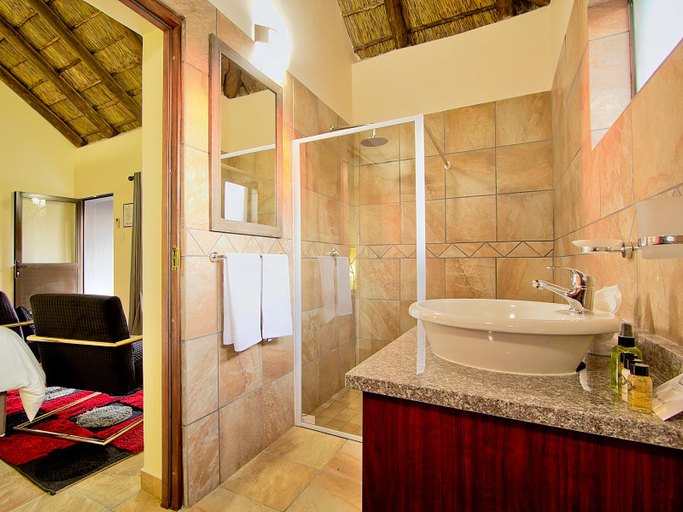 Bathroom 2, Royale Marlothi Safari Lodge, Ehlanzeni
