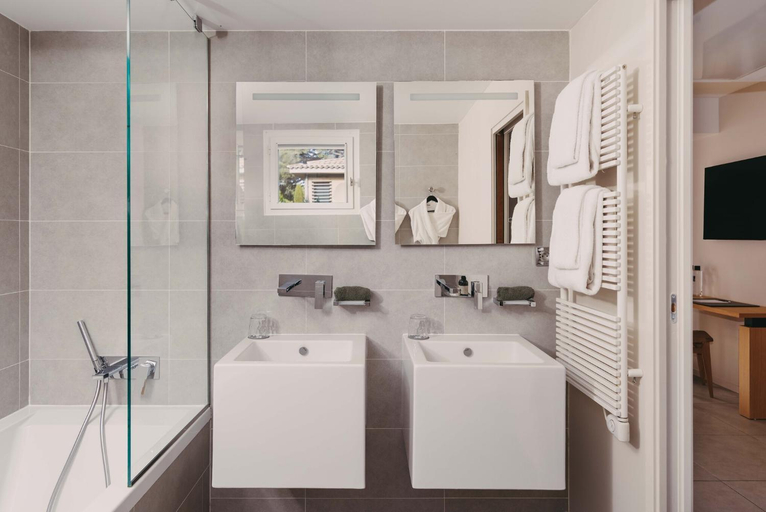 Bathroom 4, Kube Hotel St Tropez, Var
