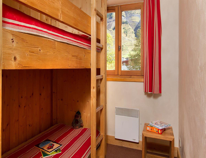 Room 3, Alpine Apartment With Beautiful Views, Isère