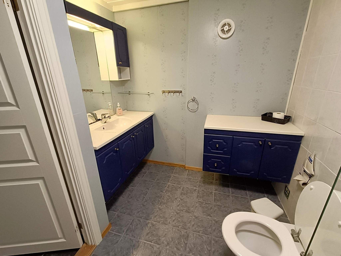 Bathroom 4, 4 star holiday home in Urangsvåg, Bømlo