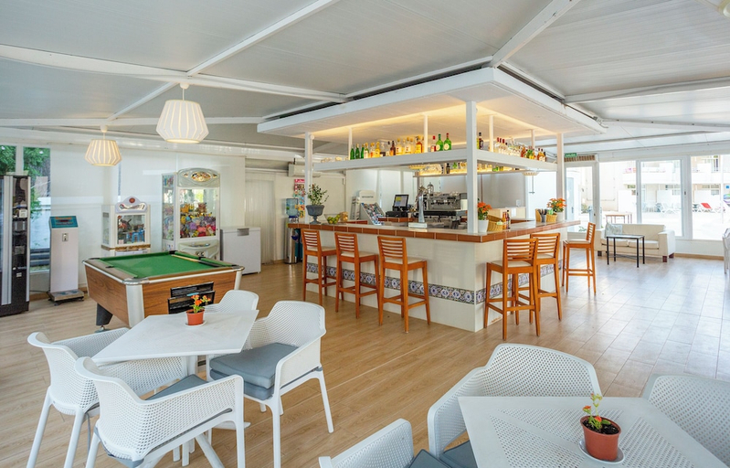 Food & Drinks 3, BJ Apartamentos Club Sa Coma, Baleares