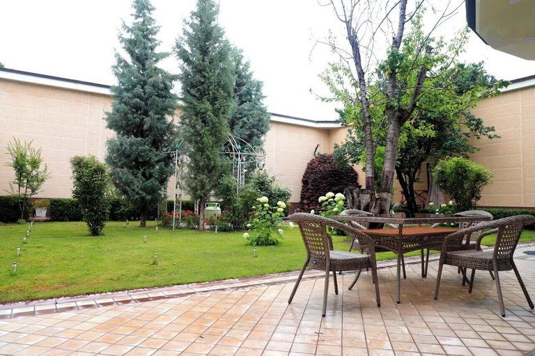 Outdoor dining, Anhor Hostel & Hotel in City Centr, Tashkent City