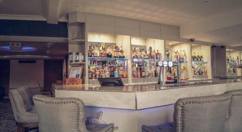 Food & Drinks 5, The Quayside Hotel and Bar, Lincolnshire