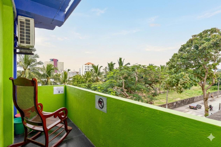 Others 5, The Beehive Hotel, Thimbirigasyaya