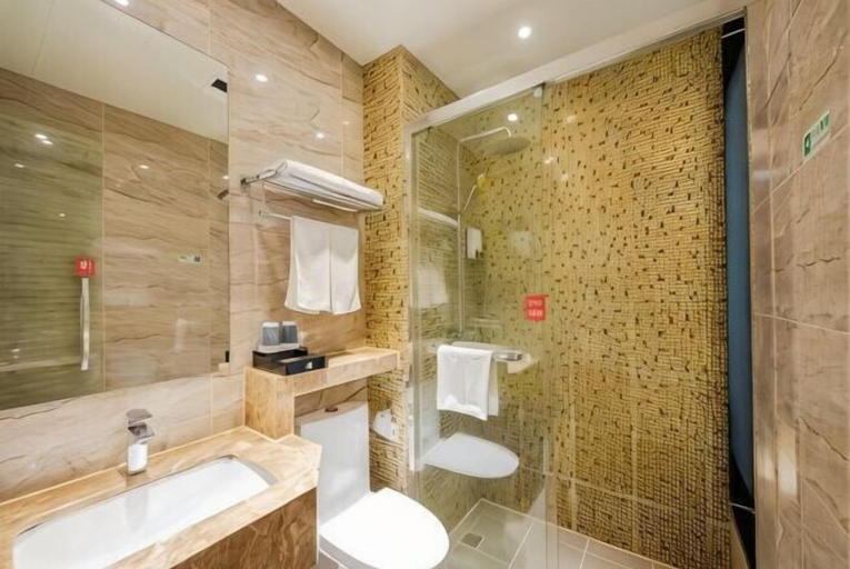 Bathroom 3, Homeinn(Shanghai Baoshan Hualing Road Gulang Road Subway Station Store), Shanghai
