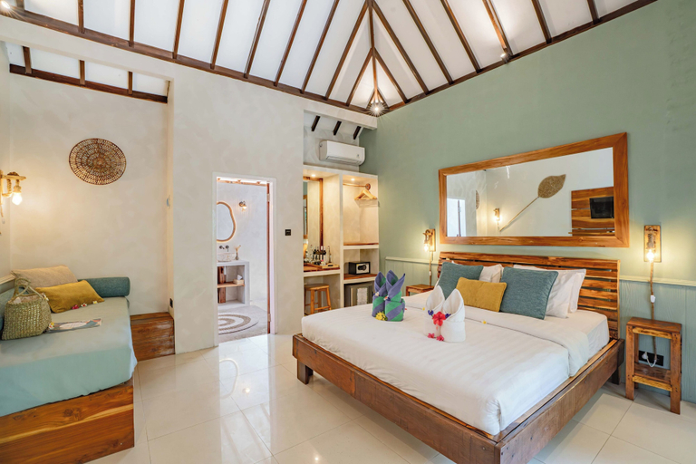 Bedroom 3, Bale Sampan Bungalows, Lombok