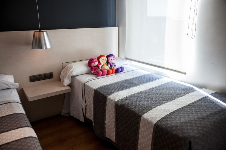Bedroom 2, Bed4U Tudela, Navarra