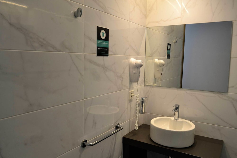 Bathroom 5, Hotel Alda Estacion Ourense, Ourense
