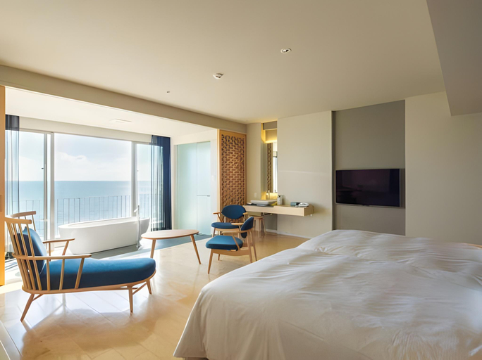 Bedroom 3, Beach Hotel Sunshine Ishigakijima, Ishigaki