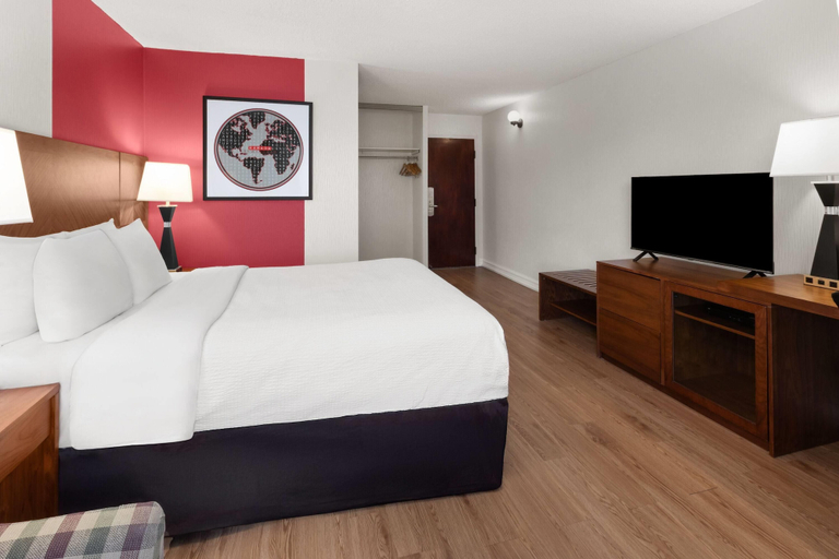 Bedroom 3, Ramada by Wyndham Arnprior, Renfrew