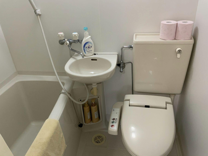 Bathroom 3, Asahi21 Asahibashi-Ekimae, Naha