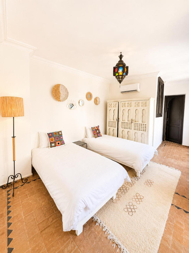 Bedroom 3, Riad Basidi Piscine roof top chauffee en hiver et rafraichie en ete, Marrakech