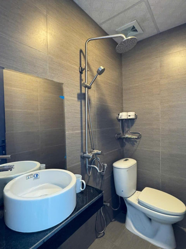 Bathroom 5, Thanh Hien HB Hotel, Da Nang