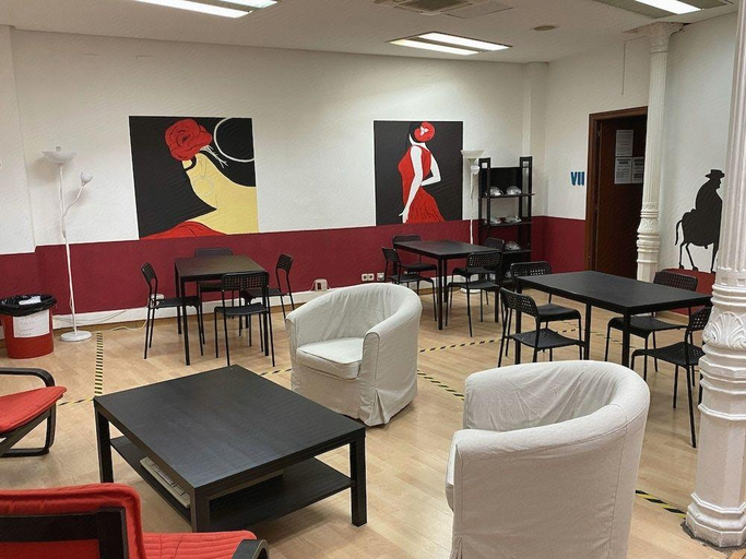Food & Drinks, Hostel Era, Madrid
