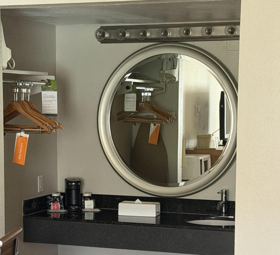 Bathroom 4, Quality Inn & Suites By The Parks, Osceola