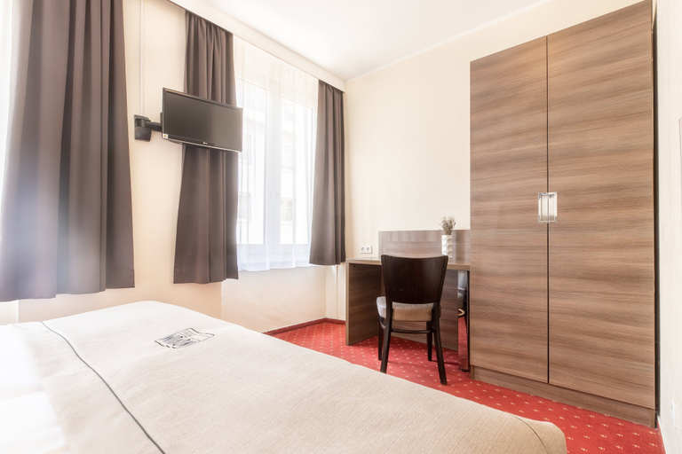 Bedroom 4, Hotel Leonet, Köln