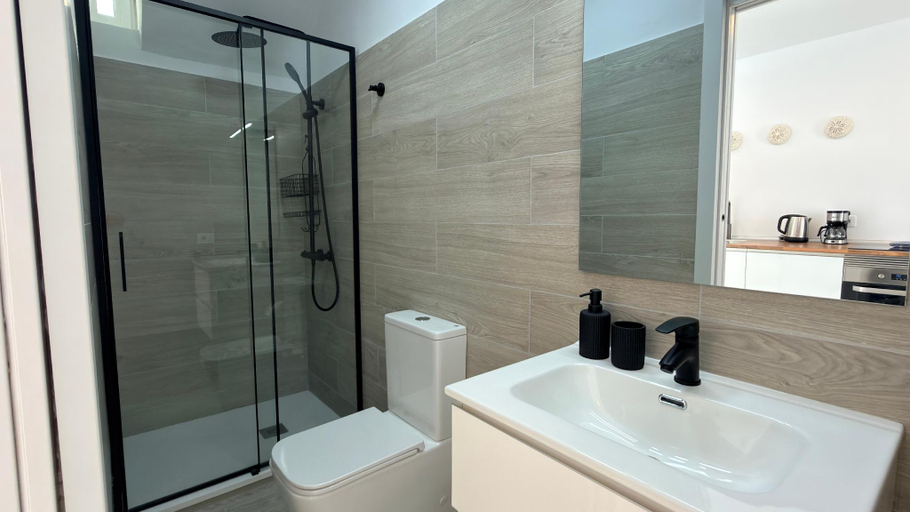 Bathroom 5, Sunny Sea View Puerto Rico by Alquiler de Sueo, Las Palmas