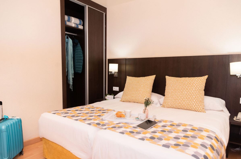 Bedroom 3, Ona Palamós, Girona