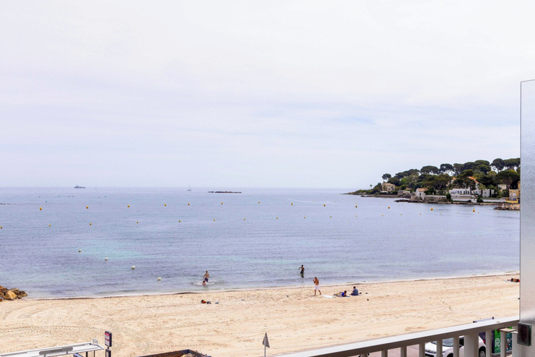 Beach 5, 1bdr/4p Flat With Stunning sea Views, Alpes-Maritimes