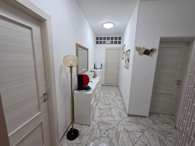 Others 5, La Casa di Sayf, Agrigento