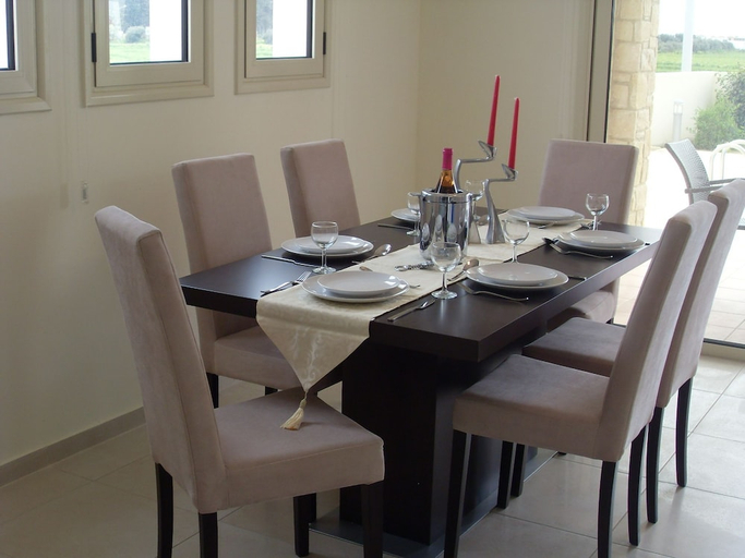 Food & Drinks, Aphrodite Sands Resort