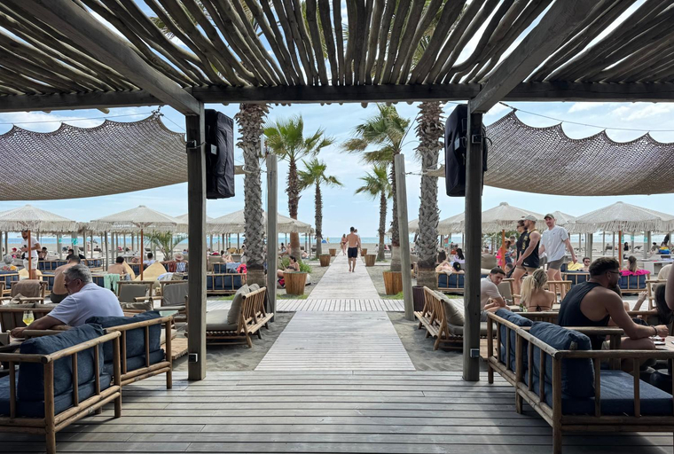 Food & Drinks, Villa Hanna