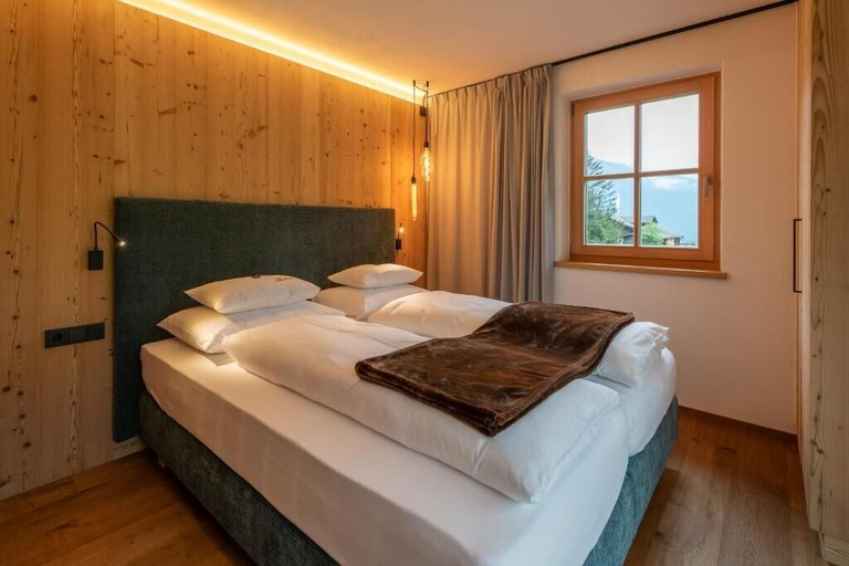 Bedroom 4, Berghotel Johanneshof, Bolzano