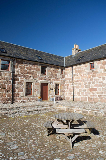 2, Holstein Cottage The Dairy at Daviot, Highland