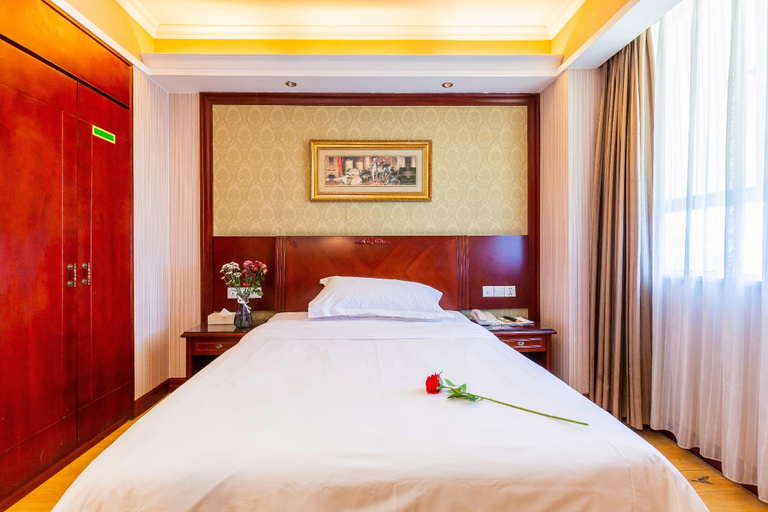Bedroom 3, Vienna Hotel Shenzhen Pinghu Center Metro Station, Shenzhen