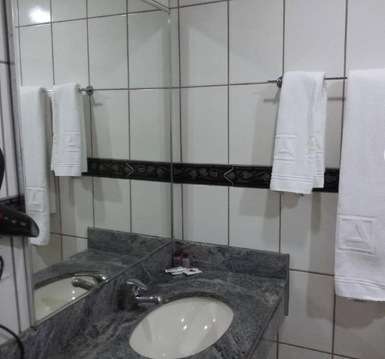Bathroom 4, Airam Brasilia Hotel, Brasília