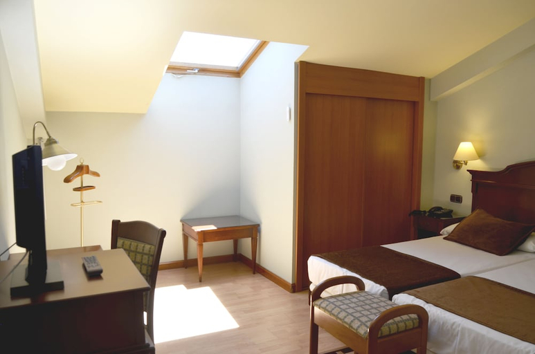 Bedroom 3, Hotel Lasa Sport, Valladolid