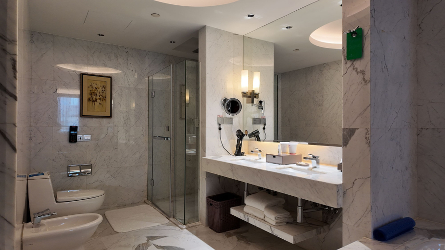 Bathroom 4, Hongshan Hotel, Wuhan