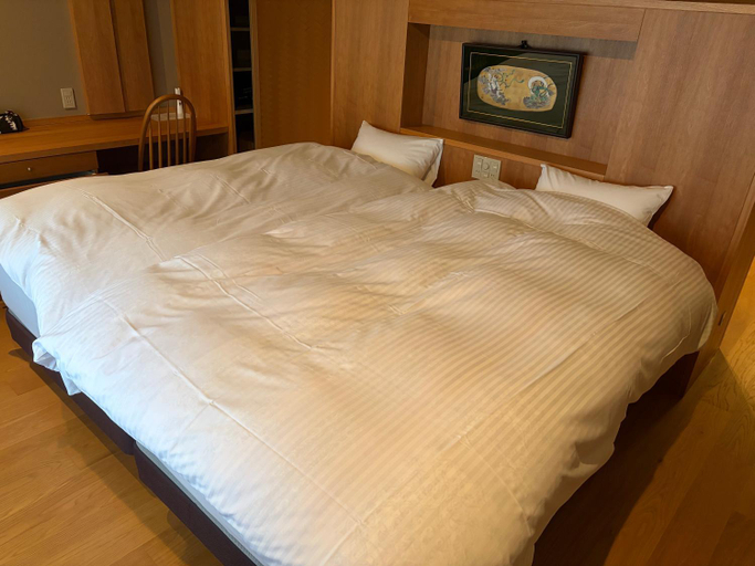 Bedroom 2, Maru Izumiyacho, Kyoto