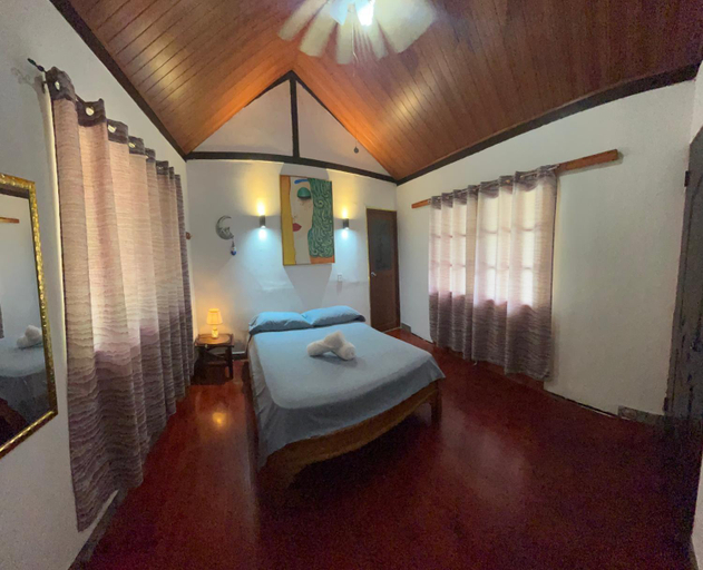 5, Hostal La Indiaa, Antón