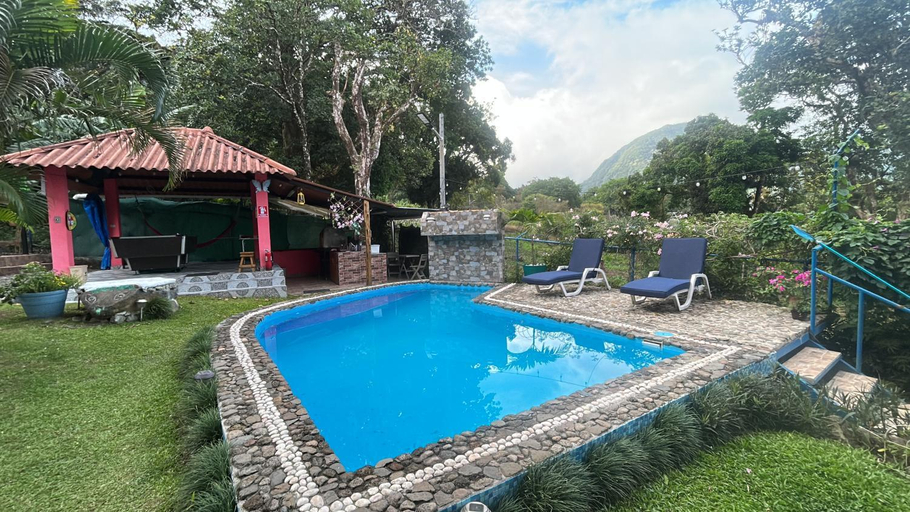 3, Hostal La Indiaa, Antón
