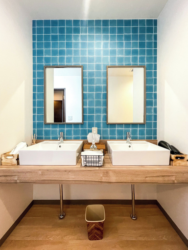 Bathroom 4, Guesthouse NALUNOMICHI, Kobe