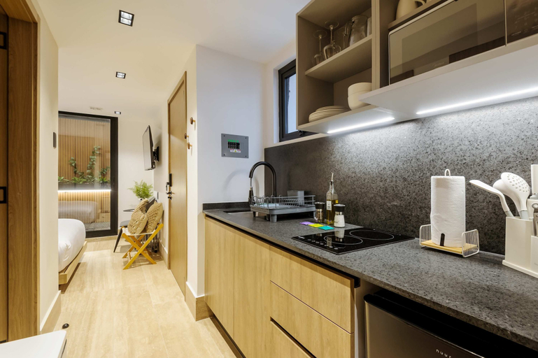 Room 5, w Amazing Loft w/ Balcony in Parque Mexico, Mexico City