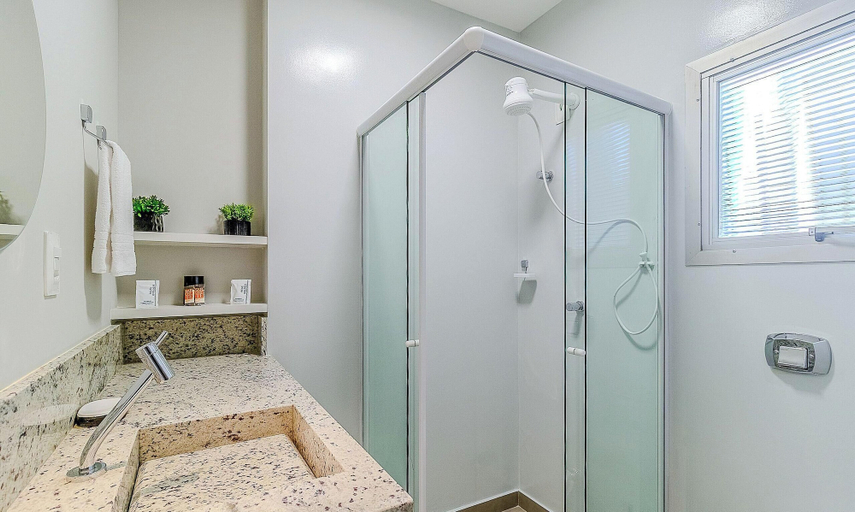 Bathroom, Apartamento 70m del mar Cerca de Todo en BC Pol406, Balneário Arroio do Silva