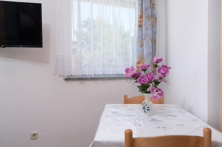 Facilities 4, Apartments Ivan, Nin