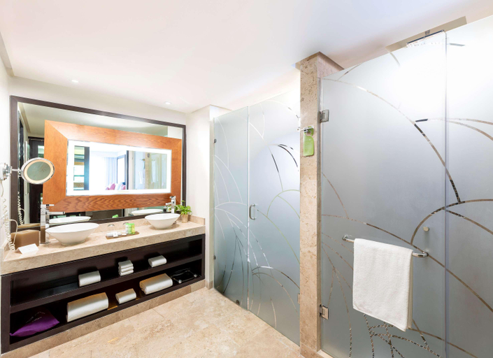 Bathroom 4, Paradisus Playa del Carmen - Riviera Maya, Cozumel