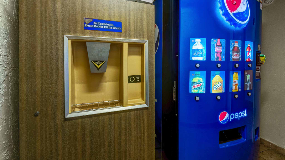 Food & Drinks 5, Motel 6 Elk Grove Village, Il - O'Hare, Cook