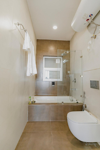Bathtub 3, Mussoorie Houses, Dehradun